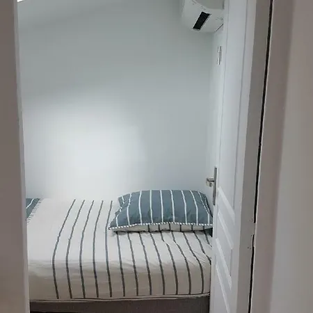 Capitaine Pirrodi Apartament *